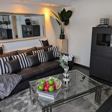 Apartament Maison 54 - Ruhig Am Luisenviertel 2 Min Zu Bars-restaurants 83qm Wuppertal