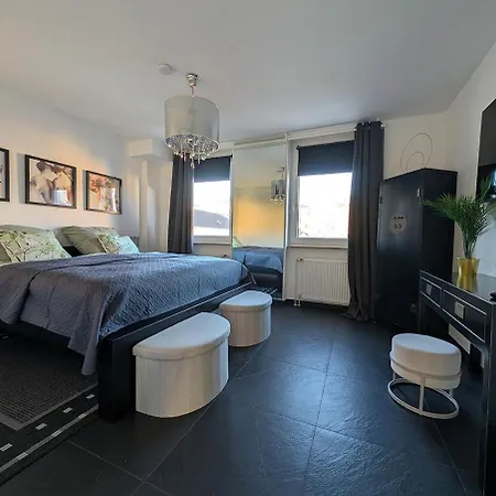 Apartamento Maison 54 - Ruhig Am Luisenviertel 2 Min Zu Bars-restaurants 83qm *